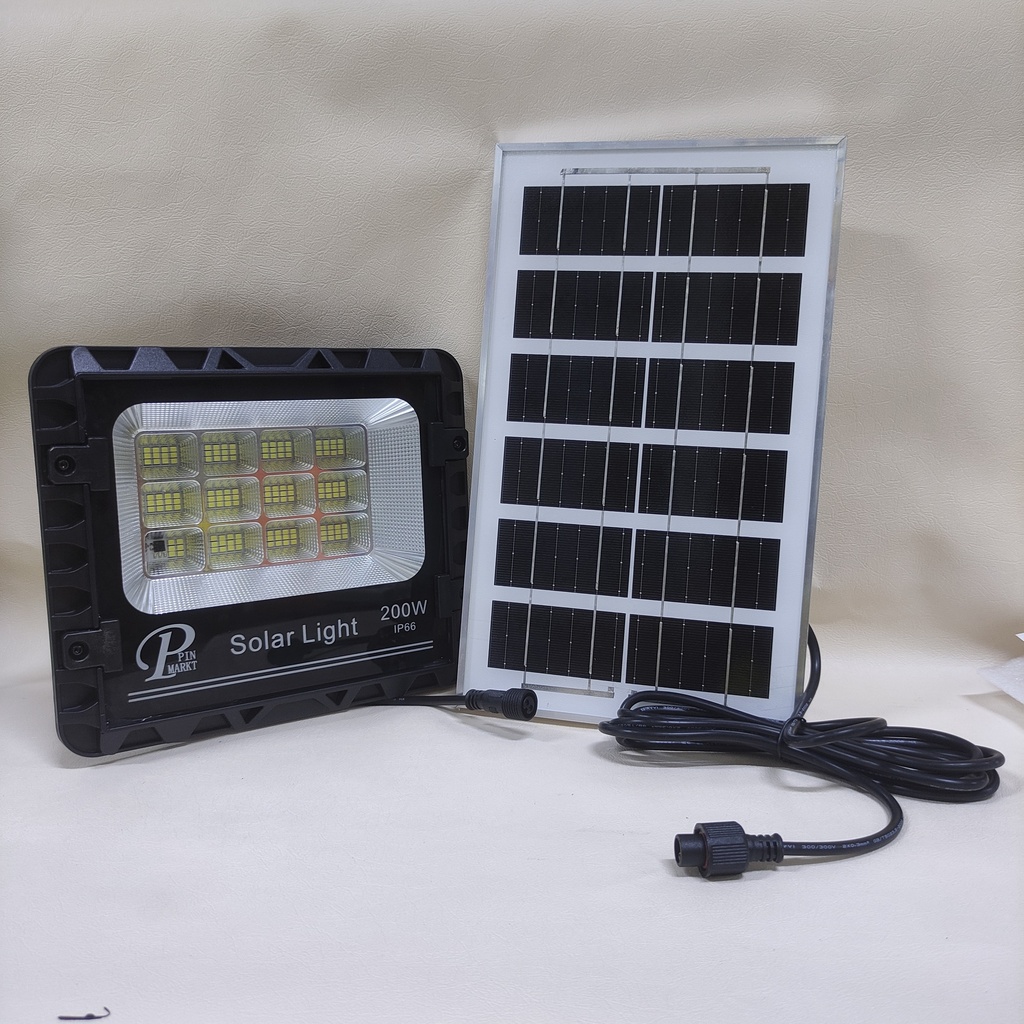 REFLECTOR 200W CON PANEL SOLAR  |090631-10| 