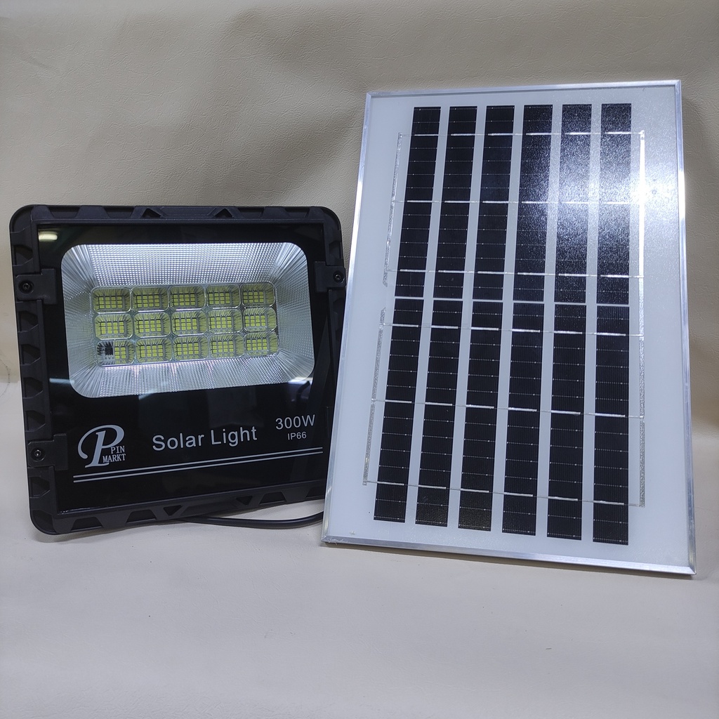 REFLECTOR 300W CON PANEL SOLAR  |090648-10| 