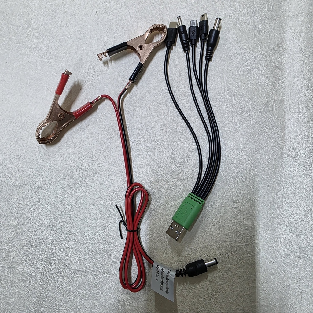 PANEL SOLAR CON CARGADOR DE CELULAR CN-TY2307