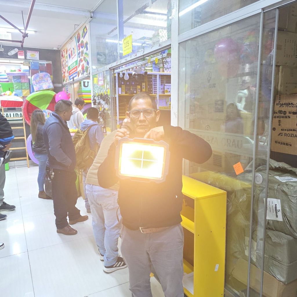 REFLECTOR PORTATIL 3 PANELES SOLARES BATERIA EXTRAIBLE |XY11847|