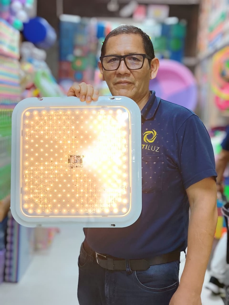 LAMPARA SOLAR 300W CUADRADO PARA HABITACIONES COLOR BLANCO Y AMBAR |NAY-264| 