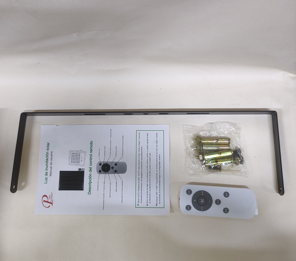 REFLECTOR POLIACRÍLICO 600W CON PANEL SOLAR |090815-10|