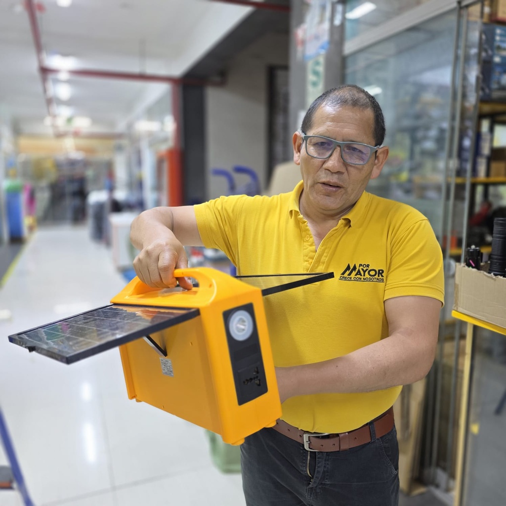 ESTACION DE ENERGIA SOLAR PORTATIL 200W |EG014|